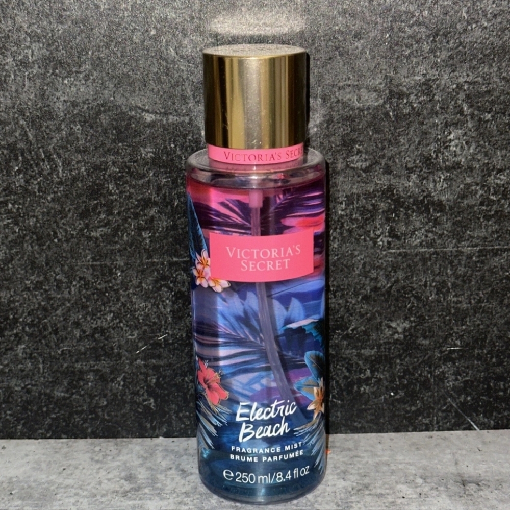 Victoria's Secret Electric Beach Fragrance Mist